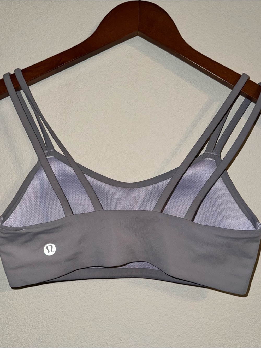 Lululemon like a cloud sports bra